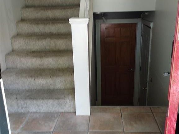 3rd image of 16405 Spring Valley Rd