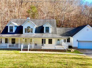 7407 Kanawha State Forest Dr, Charleston, WV 25314