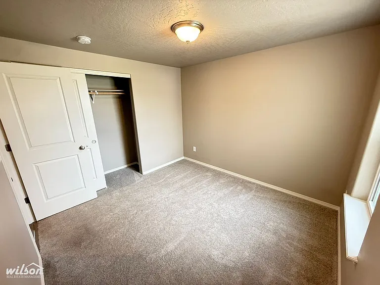 6114 Crown Crest Ave — Photo 9