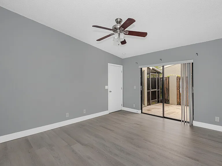 161 Meadows Dr #161 — Photo 11