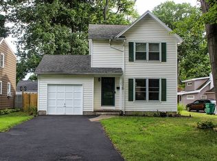 125 Sparling Dr, Rochester, NY 14616