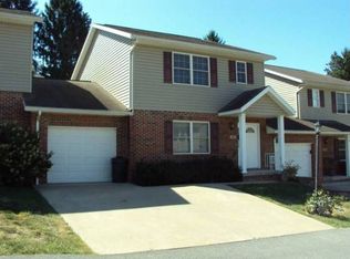 168 Meadow Ridge Dr, Morgantown, WV 26505
