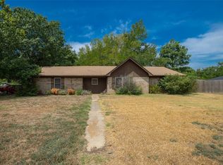 650 42nd St SW, Paris, TX 75460