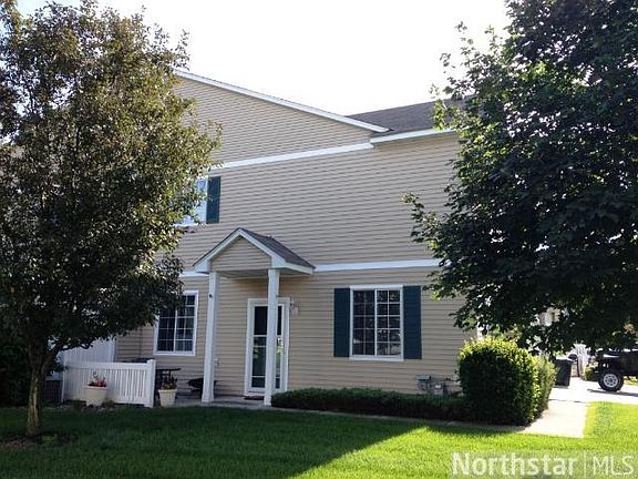 2nd image of 823 Tamarack Trl
