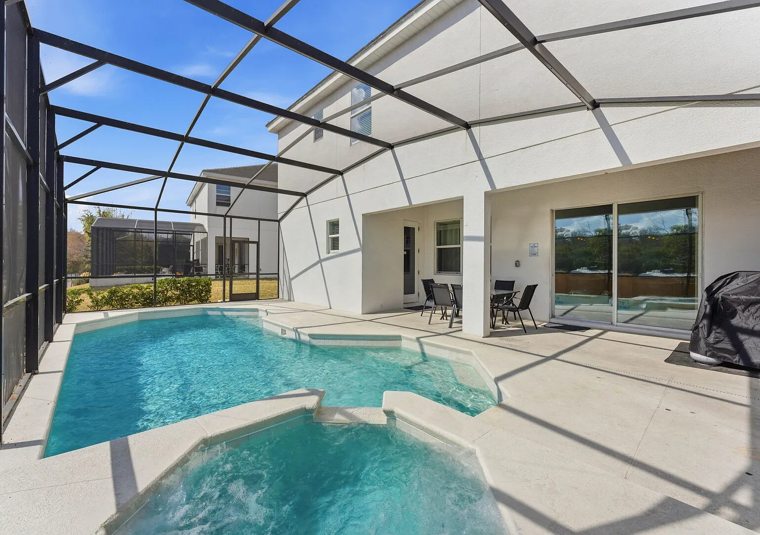 Chic Modern Escape, 12BR, Pool and Game Room — Photo 2