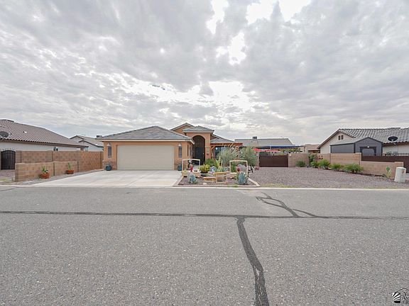 2nd image of 27373 Red Rock Rd