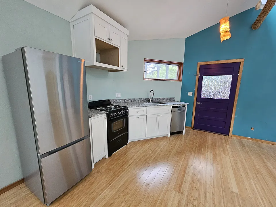 1314 S Ellis Ave #C