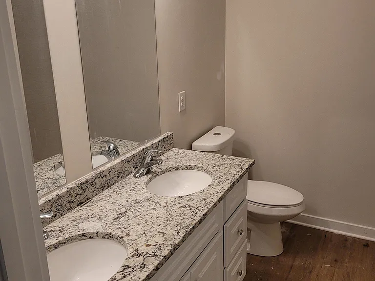 392 Stephanie Dr — Photo 7