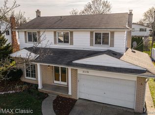 21175 Independence Dr, Southfield, MI 48076