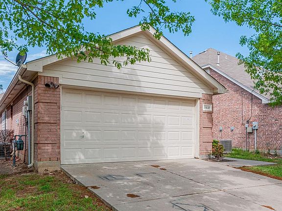 3rd image of 11837 Porcupine Dr