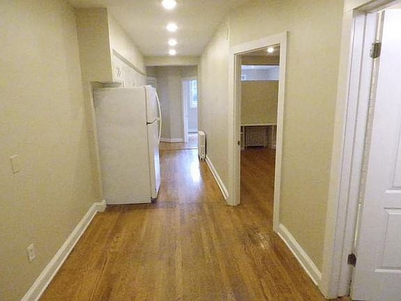 2nd image of 4508 Macarthur Blvd NW