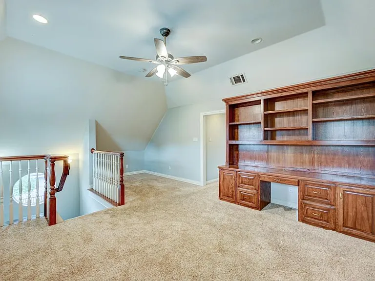 2804 Vermont Ct — Photo 26