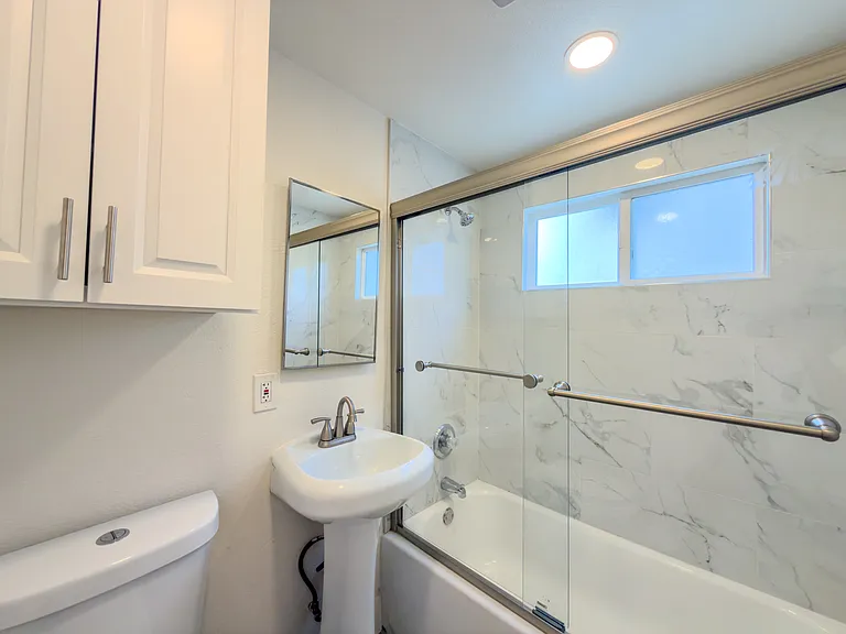 2721 Cabrillo Ave #A — Photo 19