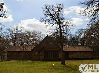 33 Larkwood Ln, Burleson, TX 76028