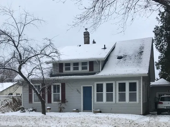 1921 Broadway St N, Stillwater, MN 55082