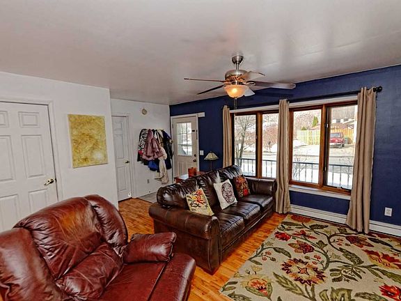 3rd image of 7 West St