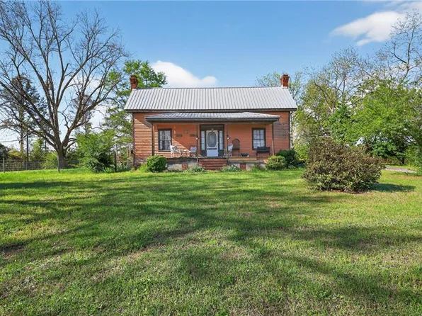 1235 Tommy Purvis Rd, Reynolds, GA 31076