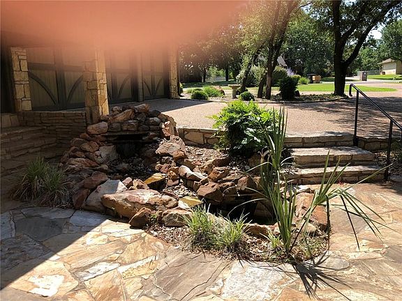 5th image of 6814 Westover Dr