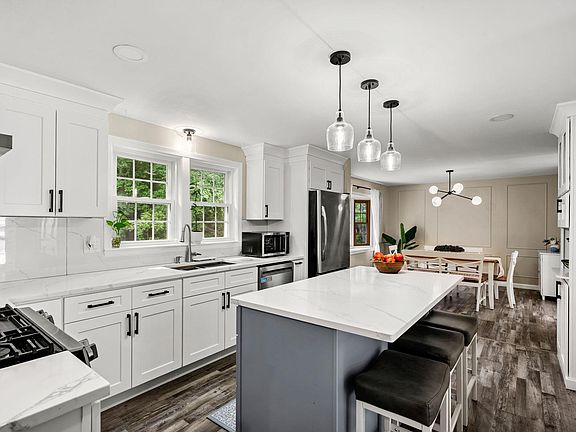 2nd image of 87 Peele Road