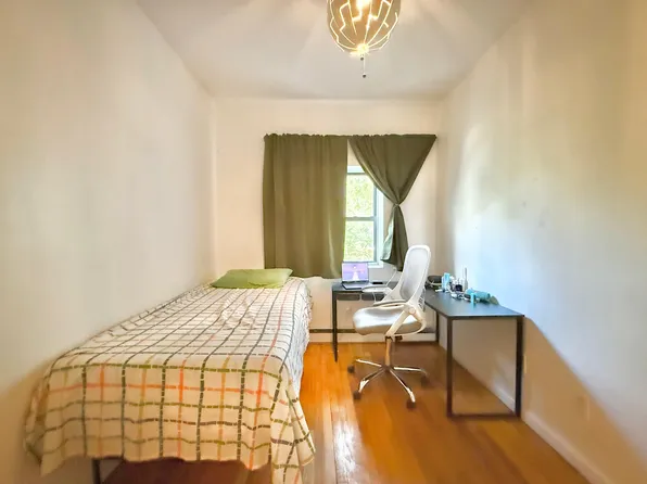 247 Throop Avenue image 8 of 8