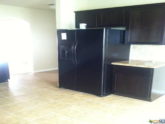 4th image of 766 Great Oaks Dr