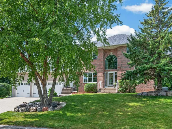 1145 Cove Cir, Mound, MN 55364