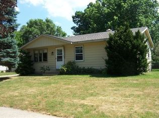 70 James St NE, Rockford, MI 49341