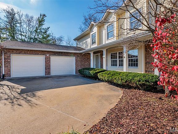 4th image of 5137 Carriage Trace Dr