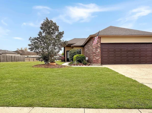 1665 Seville Dr, Saint Gabriel, LA 70776