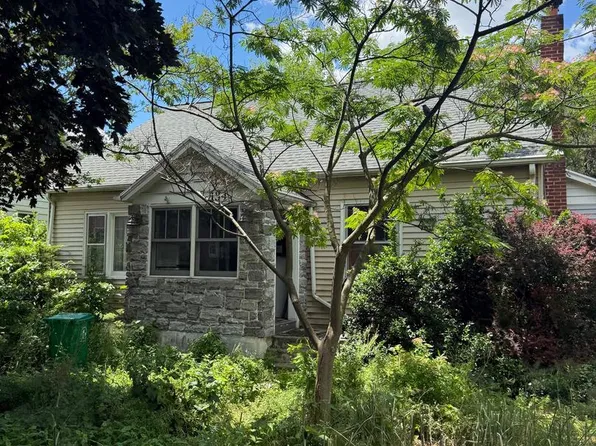 134 N Spring Garden St, Carlisle, PA 17013