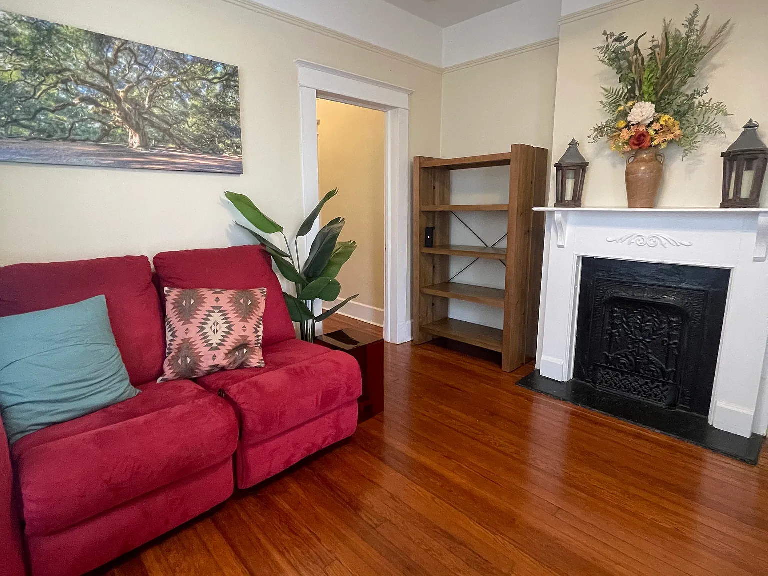 8017 1/2 Maple Blvd — Photo 3