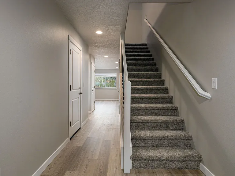 Oak Heritage Townhomes — Photo 22