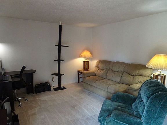 4th image of 3380 E Country Lane N