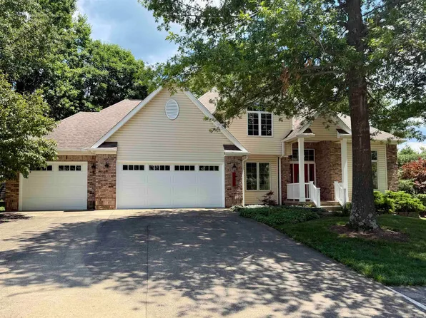 2500 E Cedarwood Dr, Bloomington, IN 47401