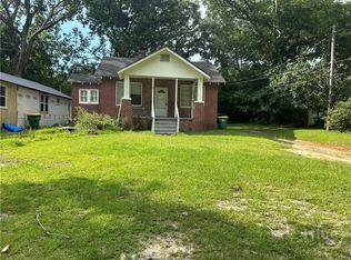 102 Smith Ave, Garden City, GA 31408