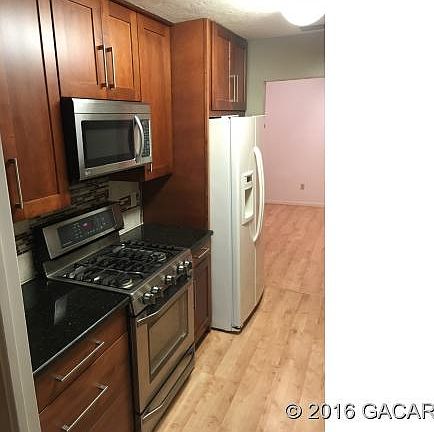 3rd image of 2525 NW 50th Pl