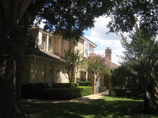 1st image of 10215B River Plantation Dr