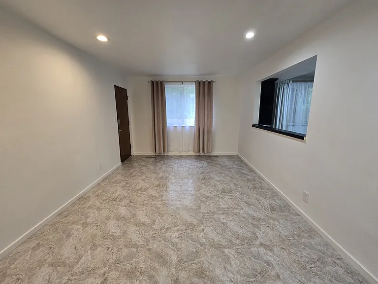 1821 Cromwell Dr #B — Photo 18