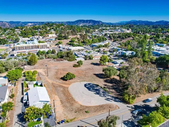 502 E Elder St, Fallbrook, CA 92028