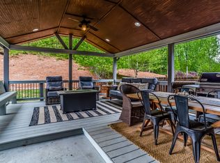 833 Gold Ct, Acworth, GA 30102