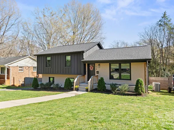 1628 Starbrook Dr, Charlotte, NC 28210