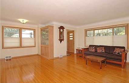 2nd image of 699 Woodlawn Ave