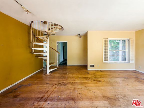 3rd image of 5207 Don Pio Dr