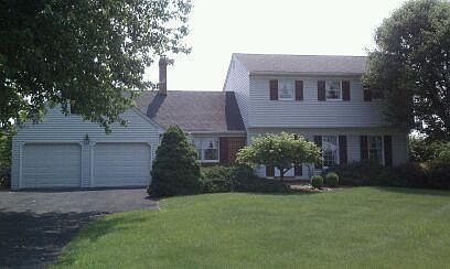 1st image of 53 Carriage Dr