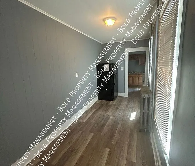 427 Locust St — Photo 7
