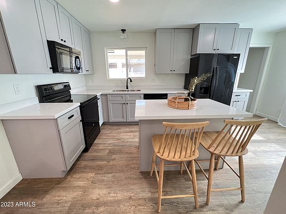 5th image of 1019 E 11TH Avenue
