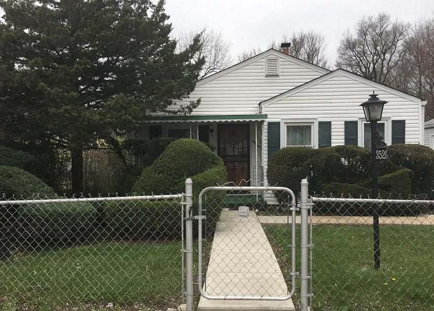1st image of 3520 Caroline Ave
