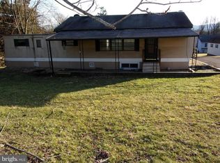 218 Douglass Dr, Douglassville, PA