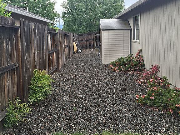 4th image of 2228 Arlington Dr