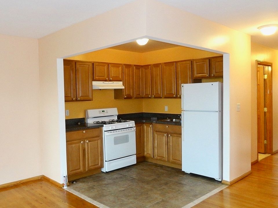 1st image of 2306 42nd St #2
